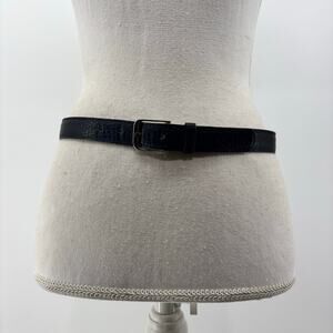 Vintage Size 30 Women's 1" Casual Black Leather Belt Embossed